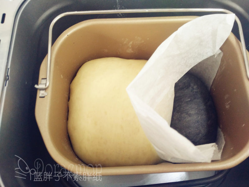 Steps to Make Zebra Toast (Bread Machine Version)