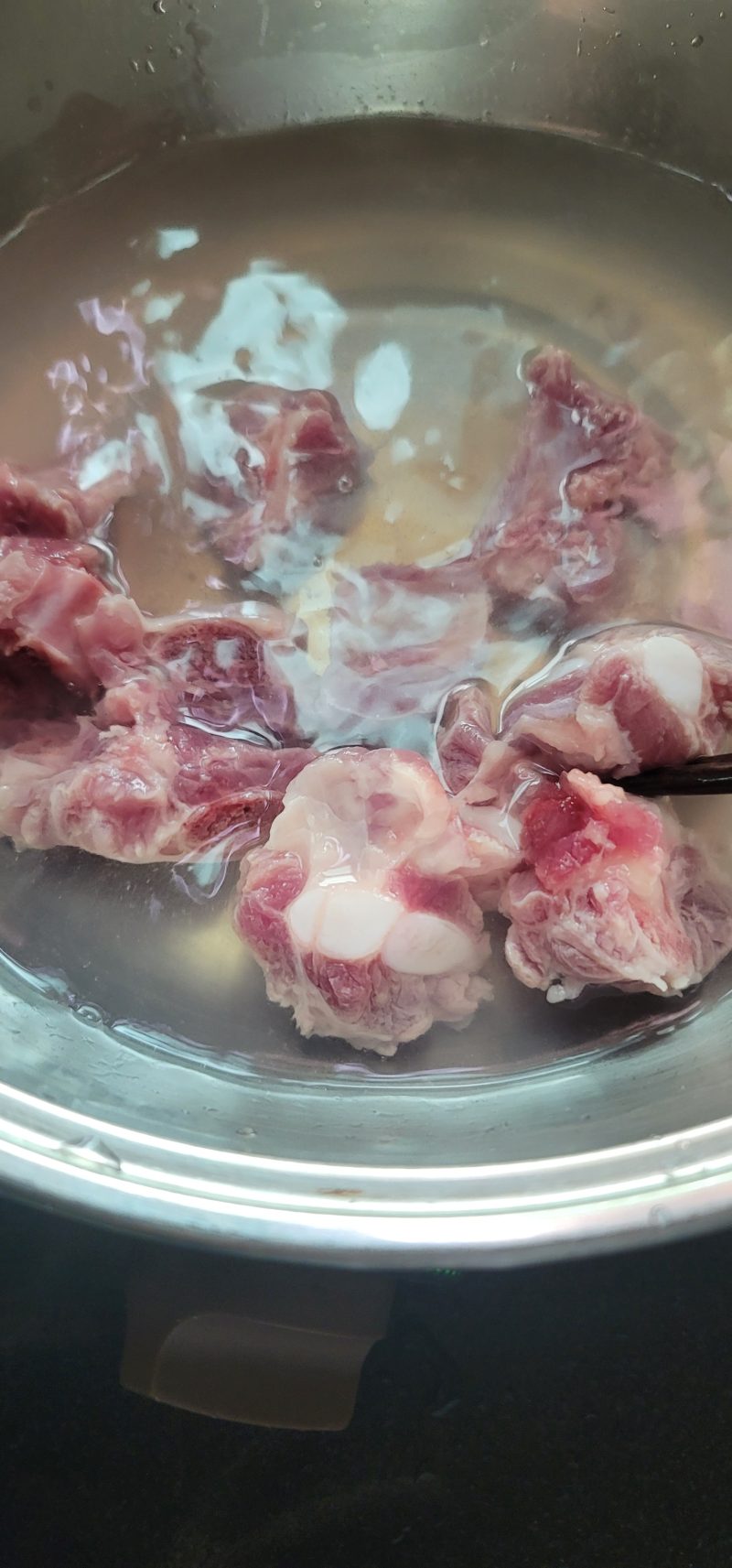 Steps for Making Coconut King Ginseng Pork Rib Soup