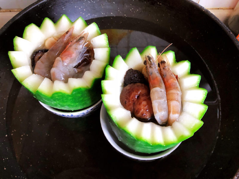 Steps for Making Mini Seafood Winter Melon Soup