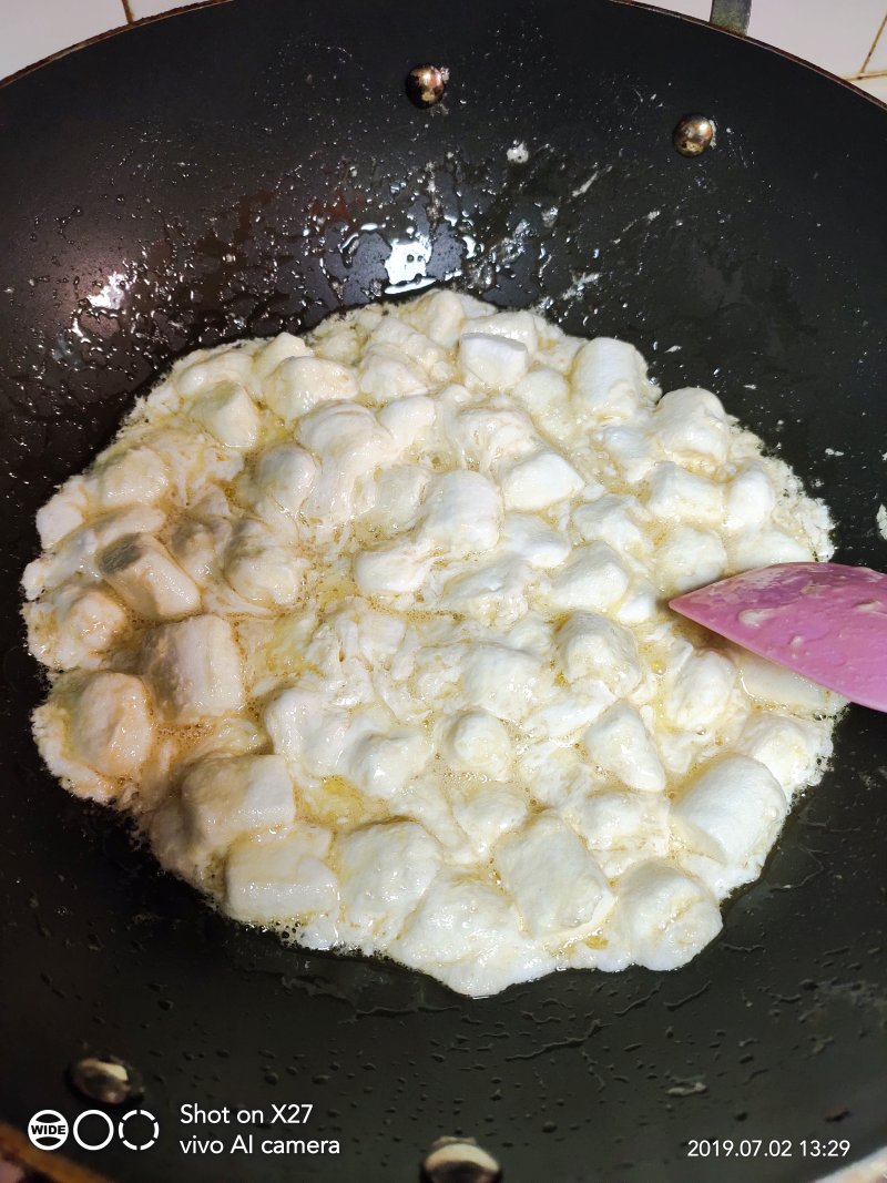 Steps for Making Original Snowflake Pastry