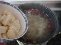 Steps to Make Red Date, Tremella, and Water Chestnut Sweet Soup