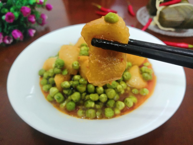 Steps for Making Thai Sweet and Spicy Zongzi