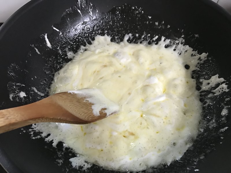 Steps for Making Original Snowflake Crisps