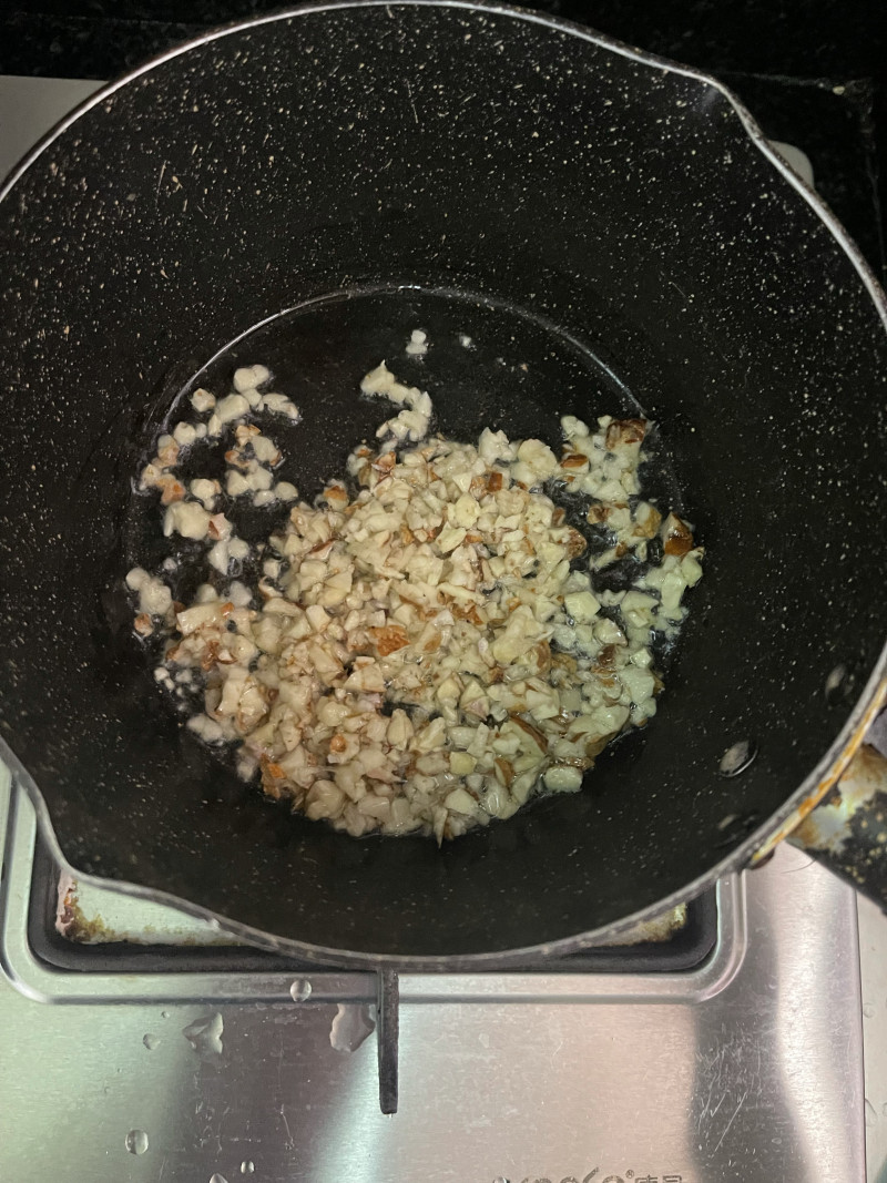 Steps for Making Sand Ginger Baked Whelk