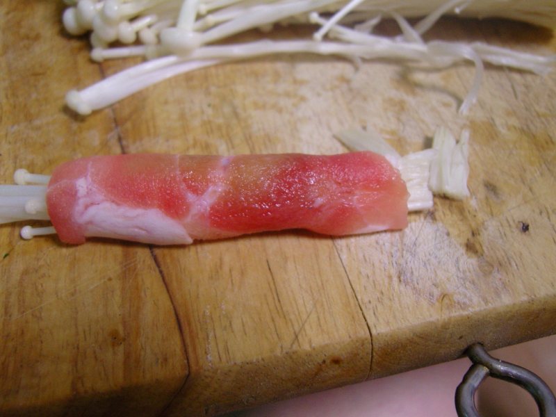 Steps for Making Golden Needle Beef Rolls