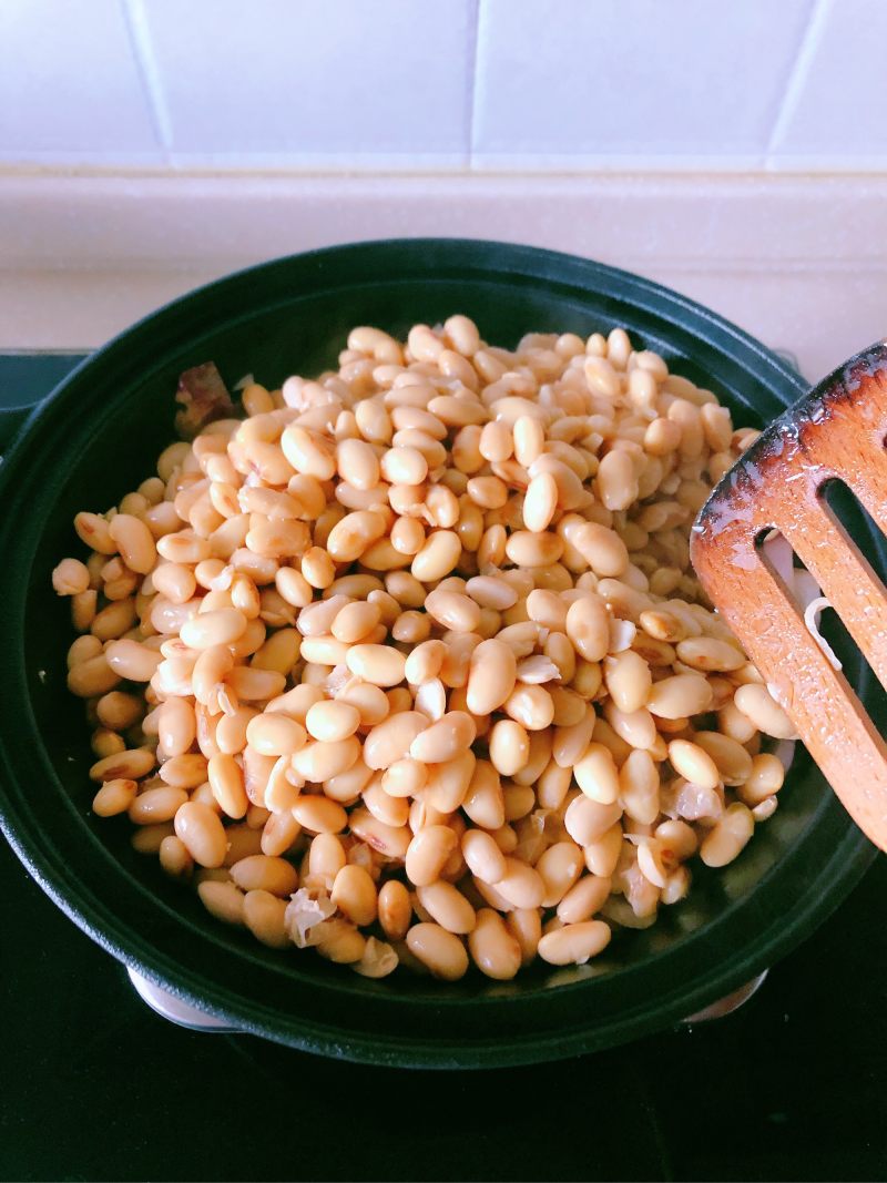 Steps for Cooking Tomato Stewed Soybeans