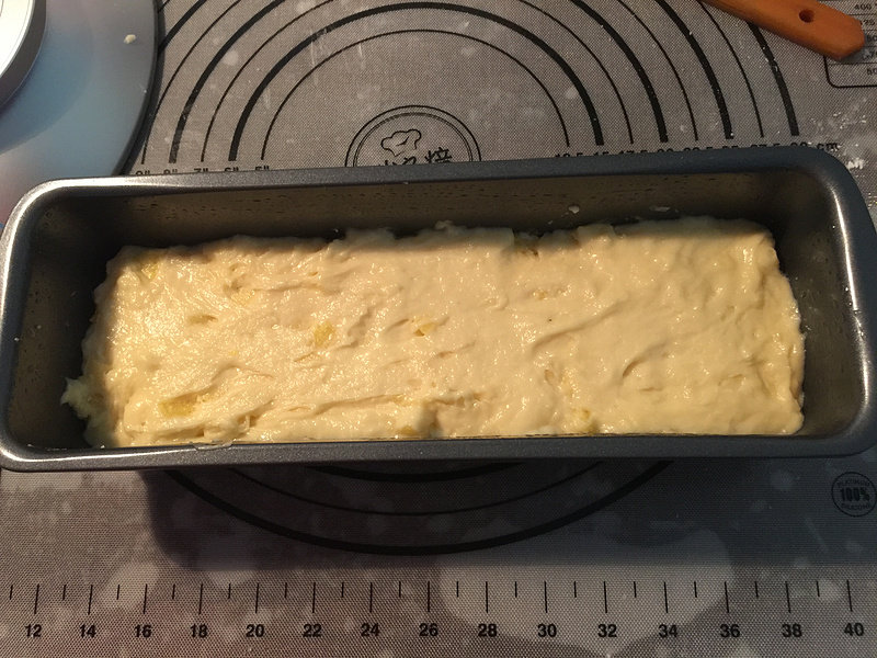 Step-by-Step Instructions for Pineapple Pastry Cake