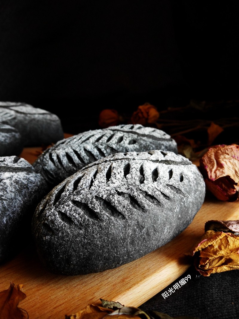 Bamboo Charcoal Soft European Bread