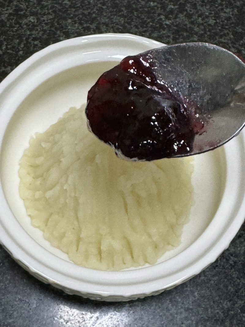 Steps for Cooking Blueberry Yam Puree