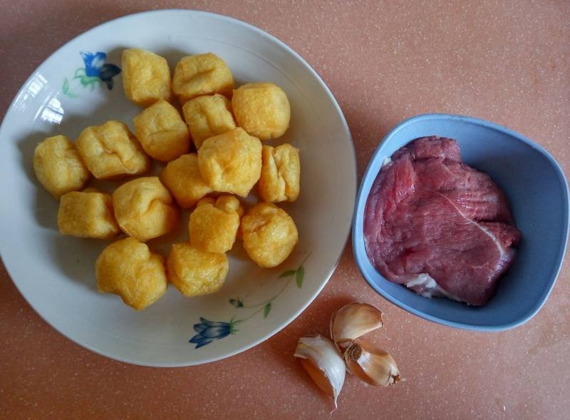 Steps for Cooking Oil-braised Tofu with Minced Pork