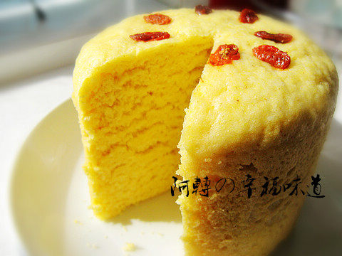 Cornmeal Steamed Cake with Milk Flavor