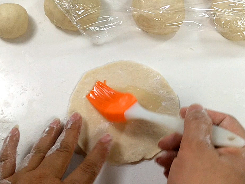 Steps for Making Oat Petal Bread