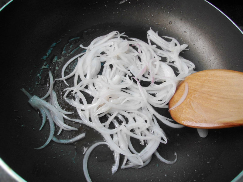 Steps for Cooking Potato Shreds Baked with Eggs