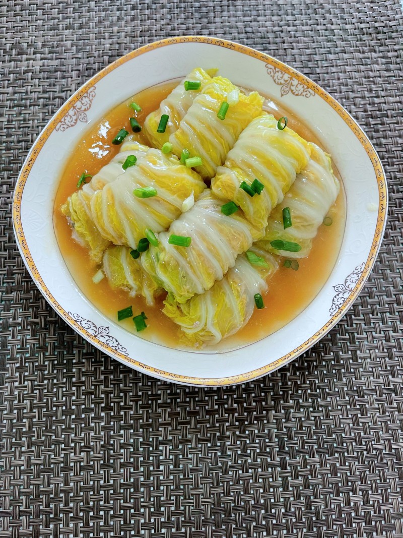 Chinese Cabbage and Pork Rolls