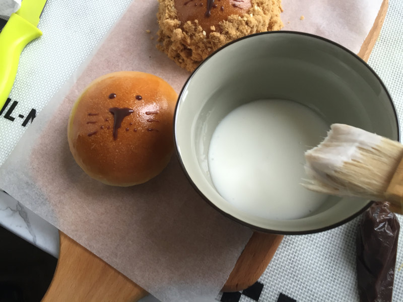 Steps to Make Lion Meat Floss Bread