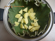 Steps for Making Lotus Leaf Steamed Chicken Chunks