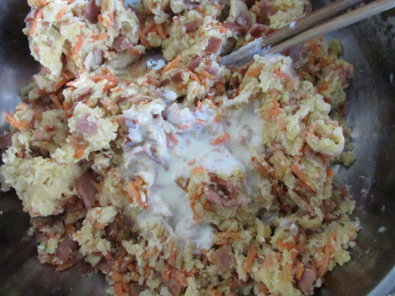 Step-by-Step Guide to Making Bacon Carrot Scones