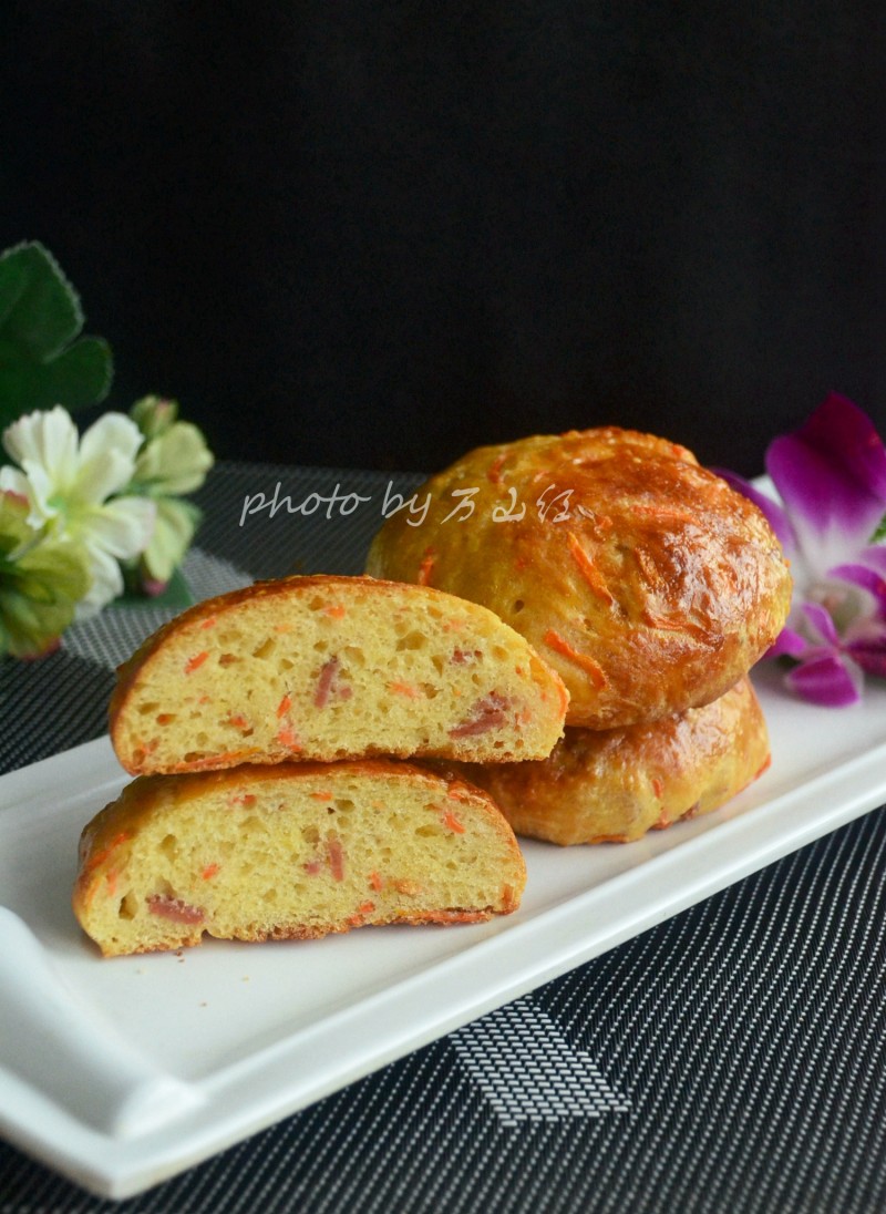 Bacon Carrot Scones