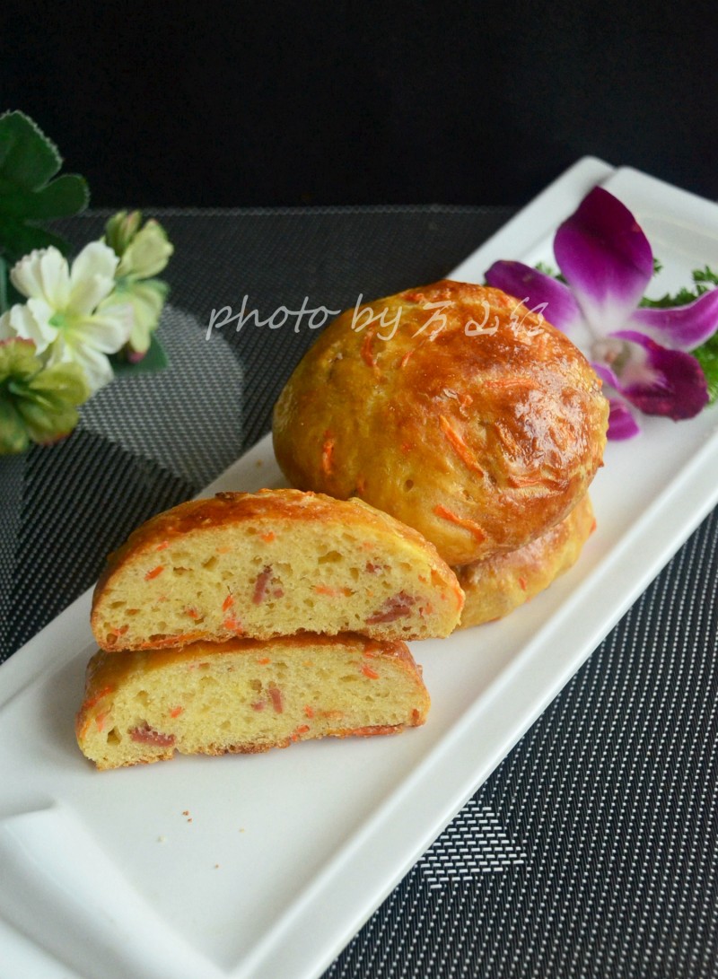 Bacon Carrot Scones