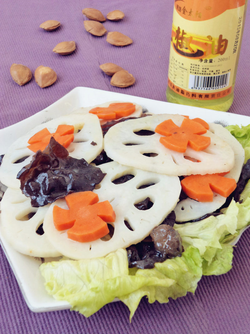 Steps for Making Stir-Fried Lotus Root Slices