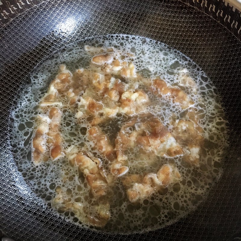 Tomato and Enoki Mushroom Beef Soup cooking steps