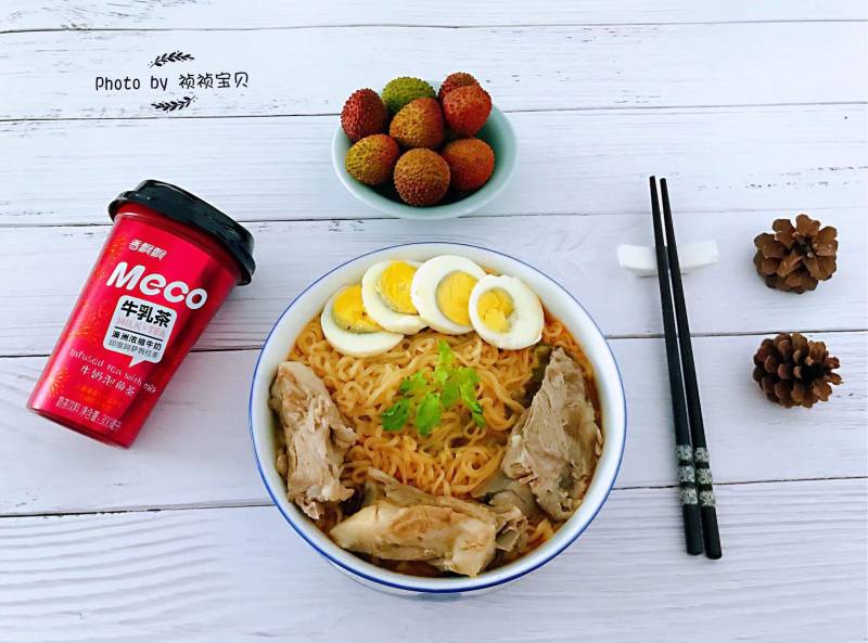 Steps for Cooking Pork Rib Instant Noodles