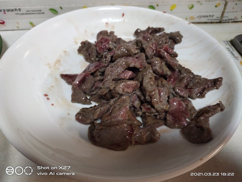 Steps for Stir-fried Beef with Green Beans, Celery, and Dried Tofu