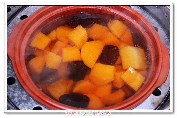 Steps for Making Sweet Potato and Chinese Yam Sweet Soup