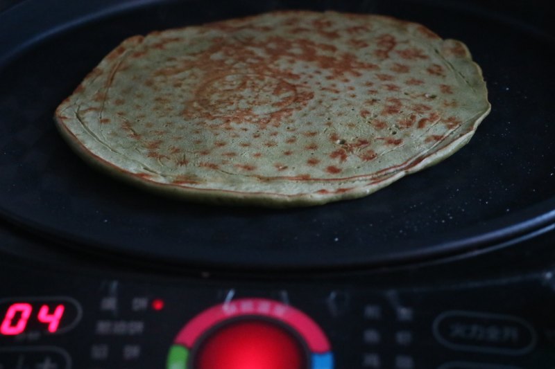 Steps to Make Christmas Tree Pancake Cake