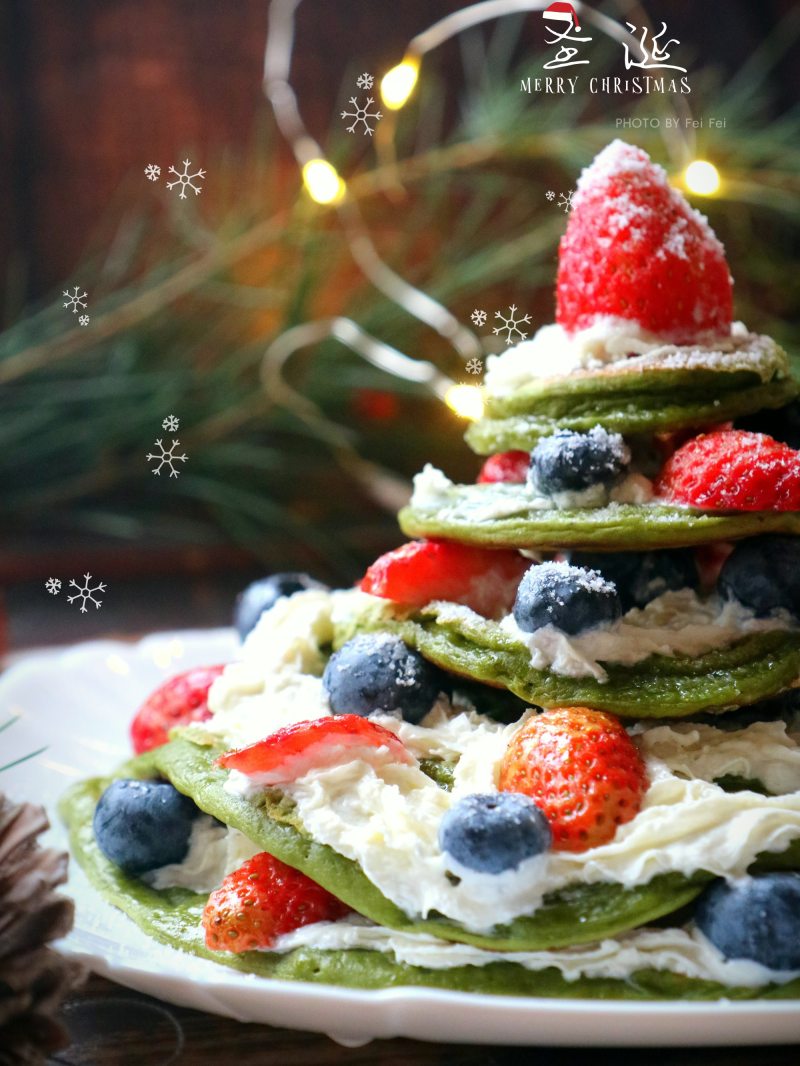 Christmas Tree Pancake Cake