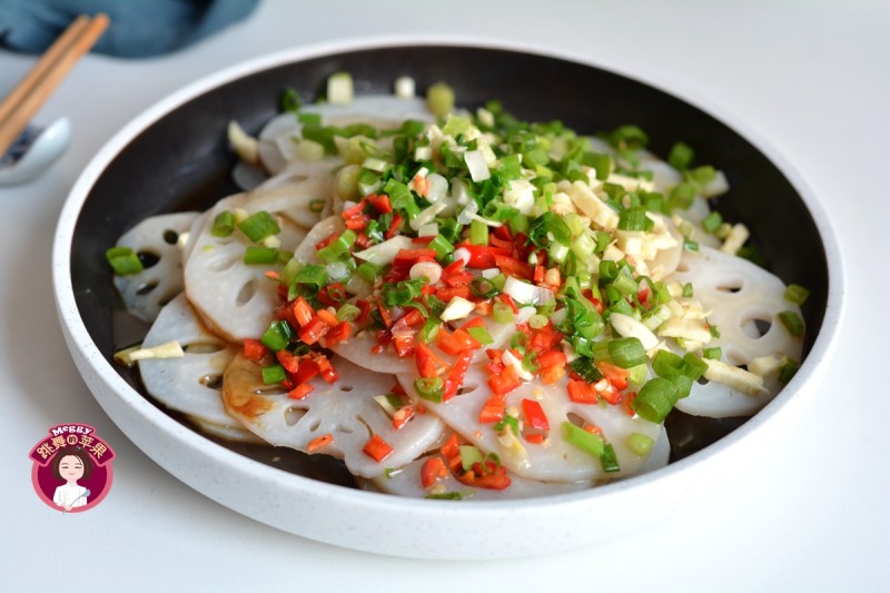 How to Make Spicy and Sour Lotus Root Slices