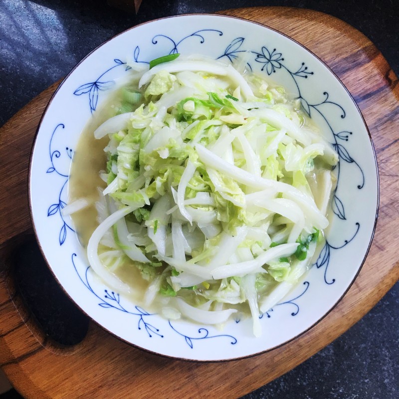 Garlic Stir-Fried Cabbage Preparation Steps