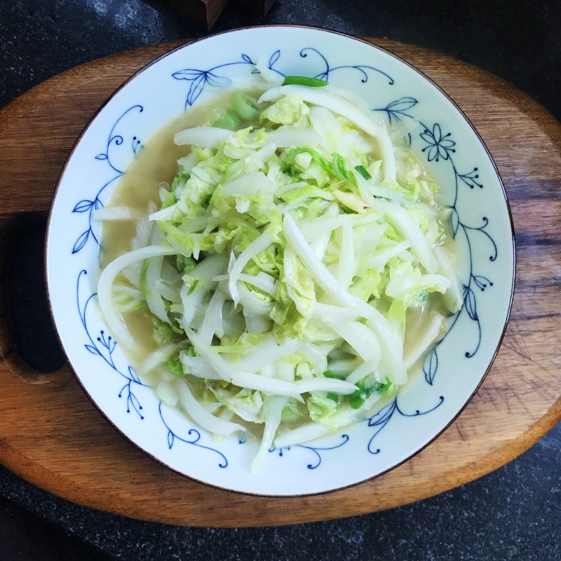 Garlic Stir-Fried Cabbage