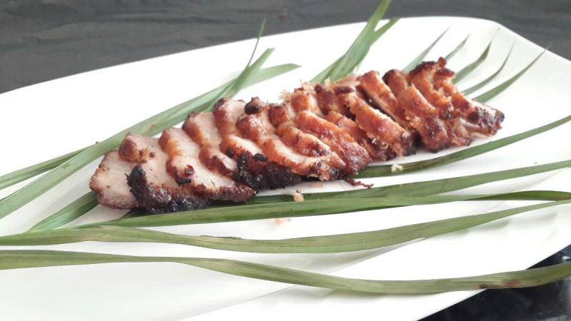 Steps for Making Thai-style Charcoal-grilled Pork Belly