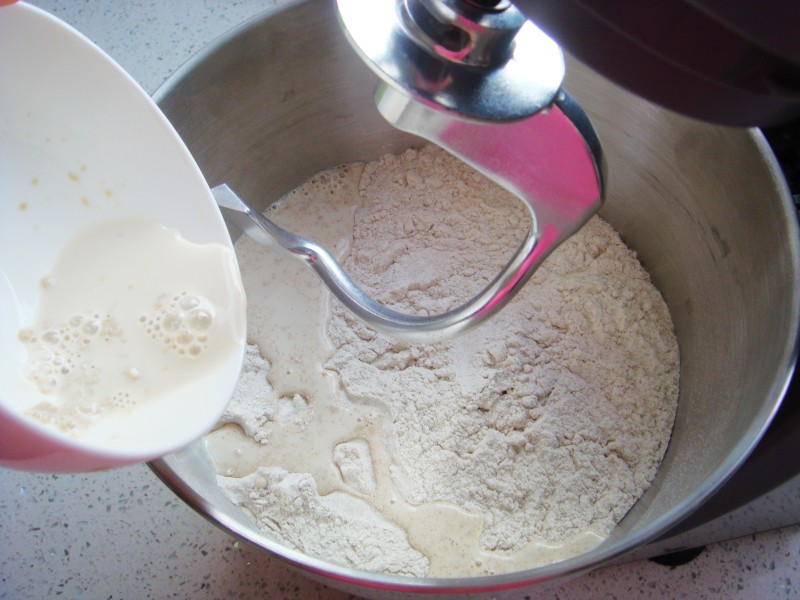 Steps for Making Whole Wheat Taro Bread