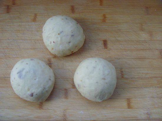 Steps for Making Fruity Toast with a Delicate Fragrance