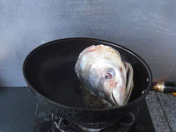 Steps for Cooking Boiled Fish Head