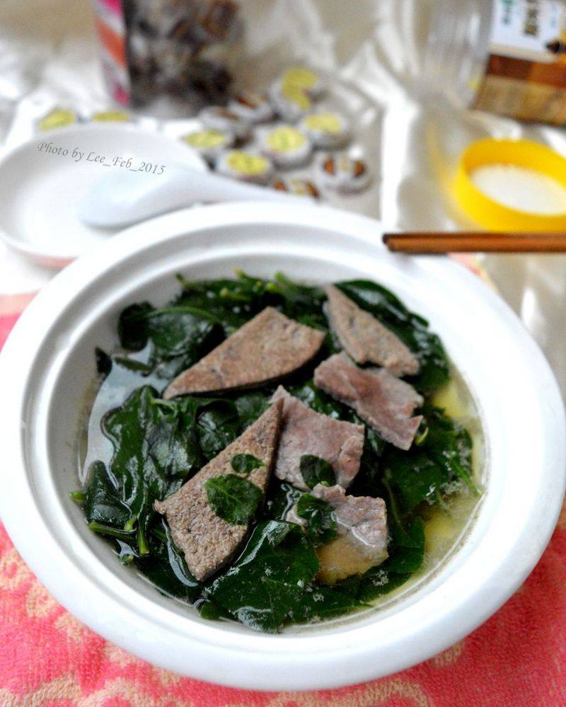 Pork Liver and Lean Meat Goji Soup