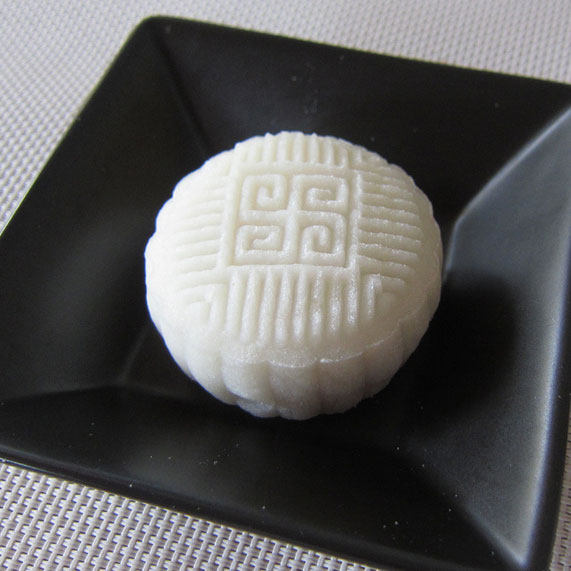 Traditional Snow Skin Mooncake