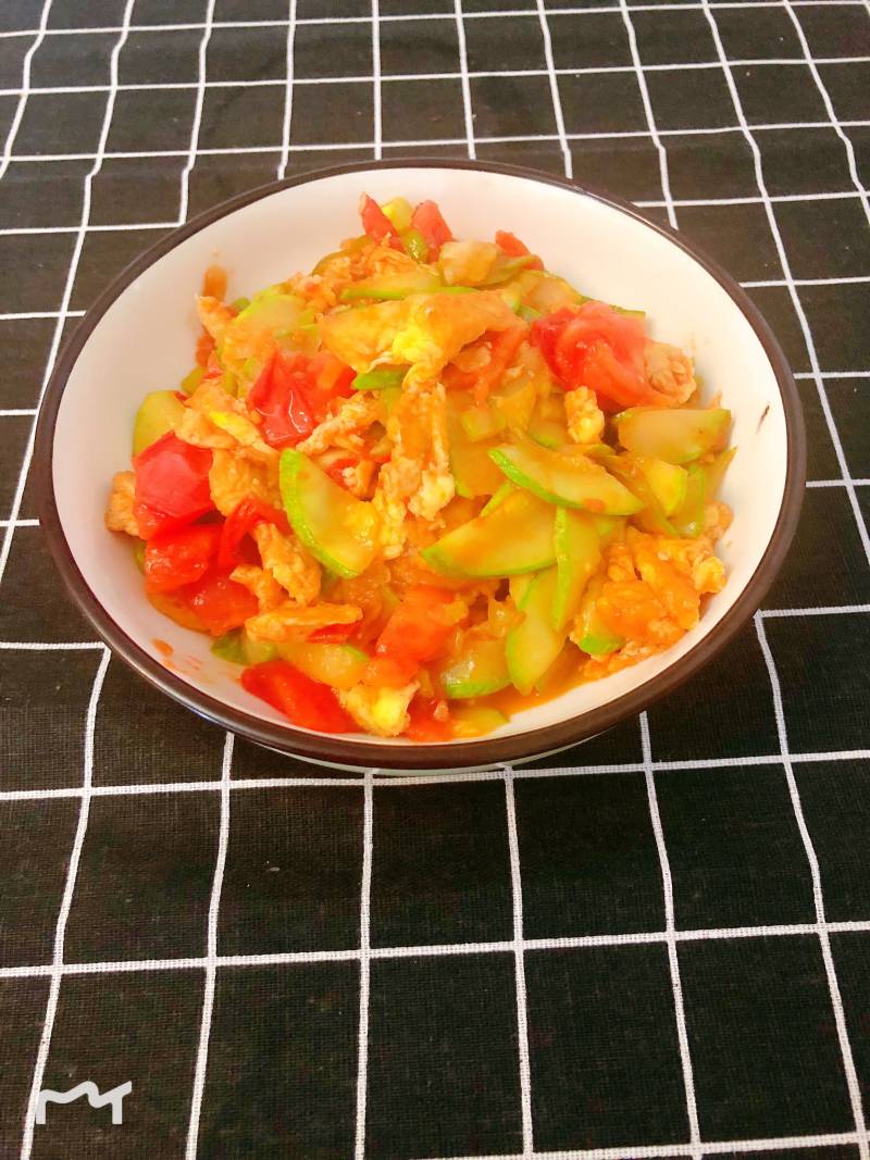 Zucchini Tomato Scrambled Eggs Cooking Steps