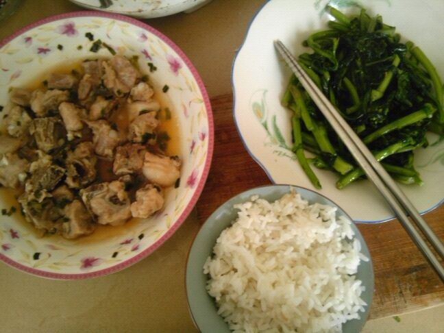 Home-style Steamed Pork Ribs in Cantonese Style