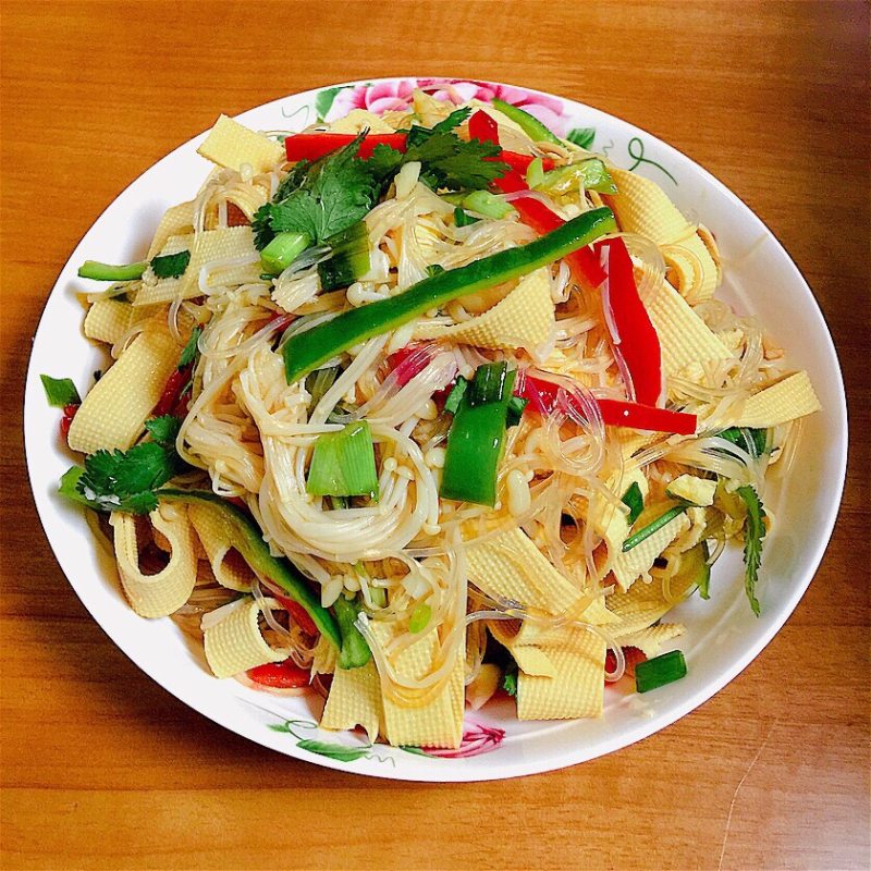 Golden Needle Mushroom Mixed with Bean Vermicelli