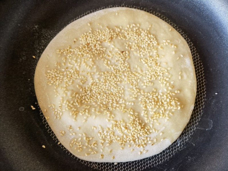 Steps for making Sesame Fermented Flour Sugar Cake