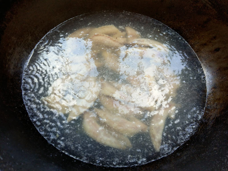 Steps for Making Spicy Stir-Fried Chicken Gizzards