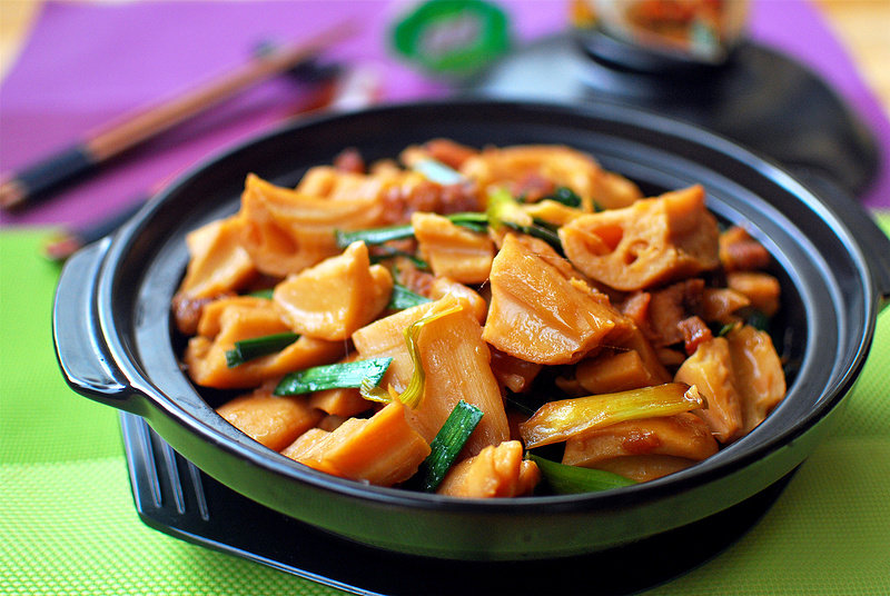 Braised Lotus Root with Pork Belly