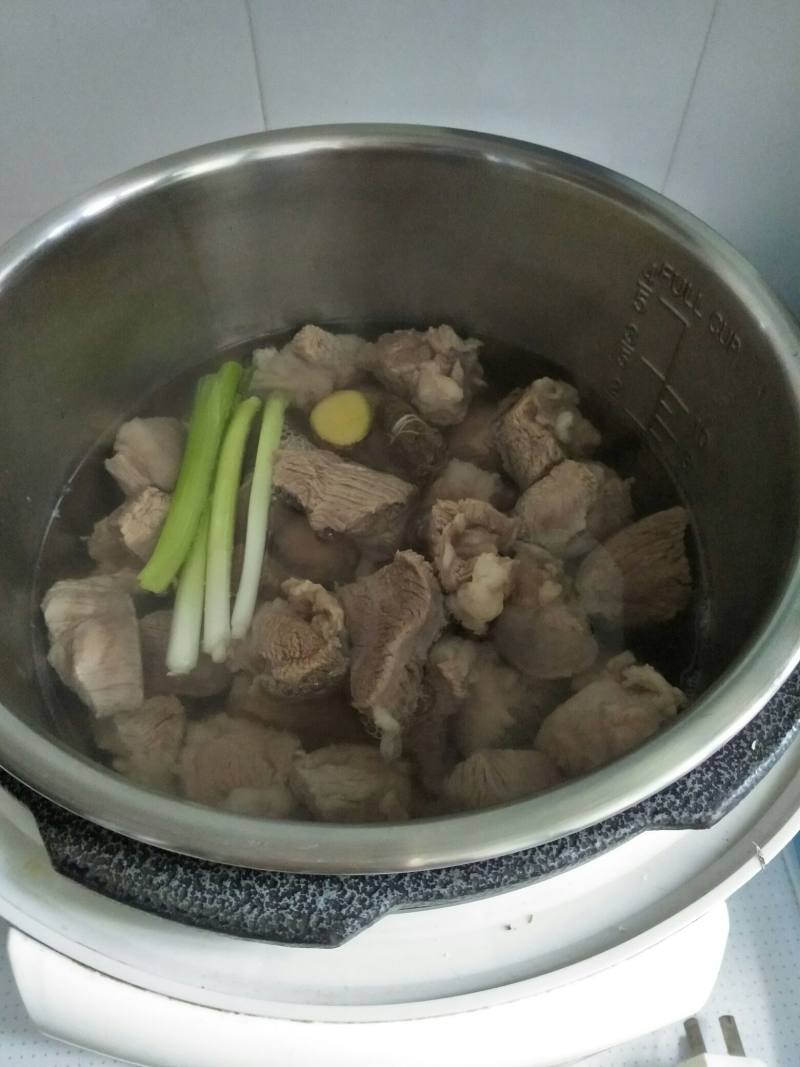 White Radish Stewed Lamb Preparation Steps