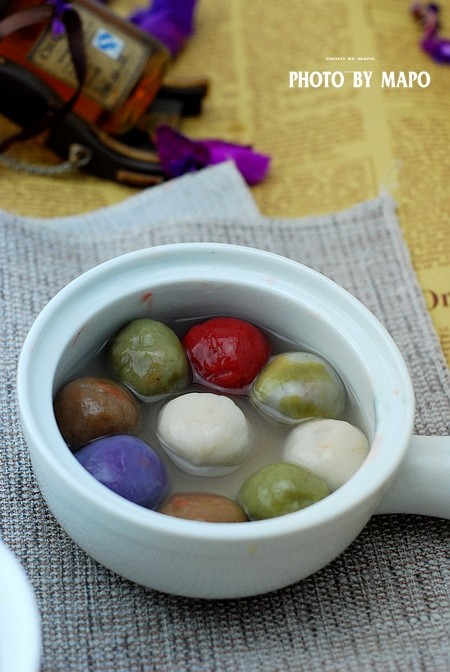 Delicious Lantern Festival Treat - Multicolored Sweet Glutinous Rice Balls