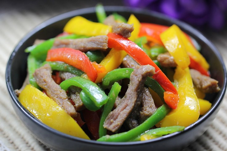 Steps for Making Colorful Bell Pepper Beef