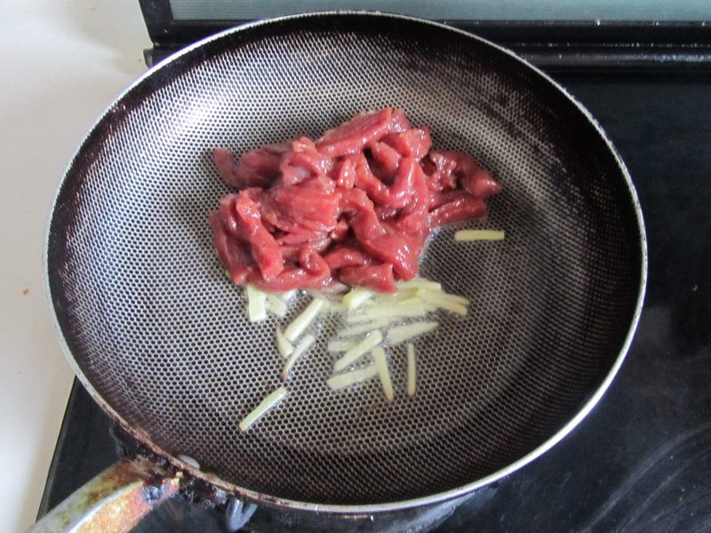 Steps for Making Colorful Bell Pepper Beef