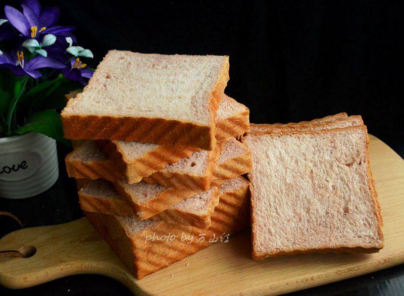 Steps for making Red Yeast Rice Wine Toast